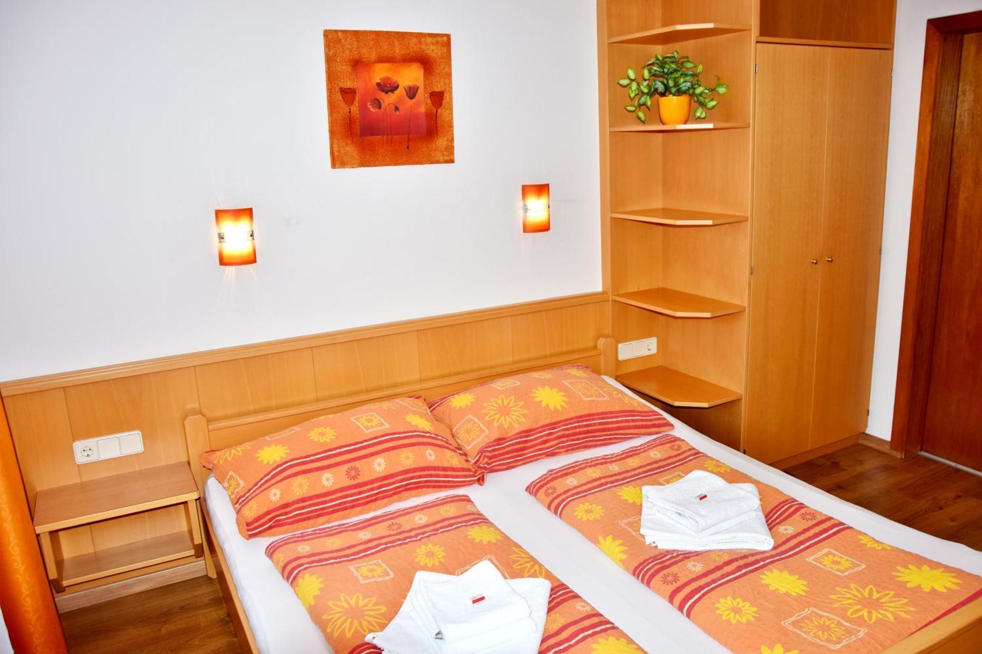 Astoria Appartements Оберау Стая снимка
