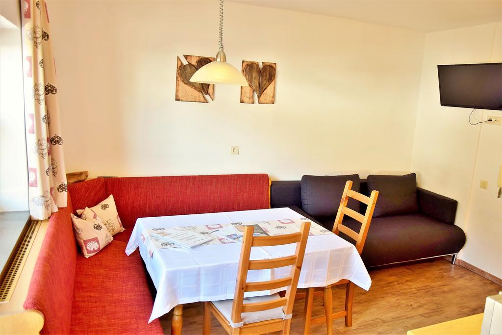 Astoria Appartements Оберау Екстериор снимка