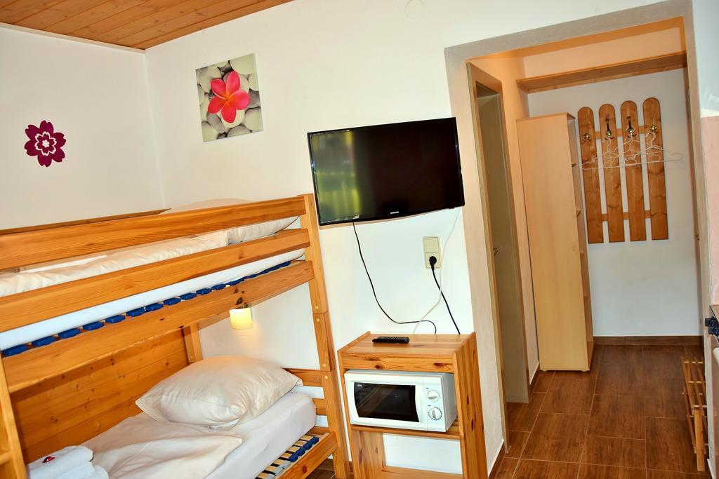 Astoria Appartements Оберау Екстериор снимка