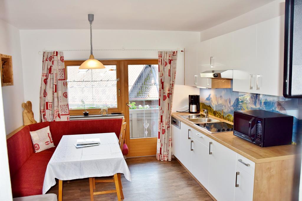 Astoria Appartements Оберау Екстериор снимка