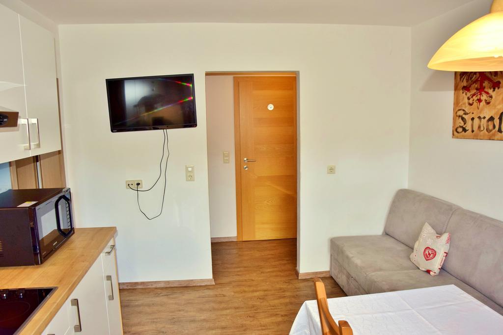 Astoria Appartements Оберау Екстериор снимка